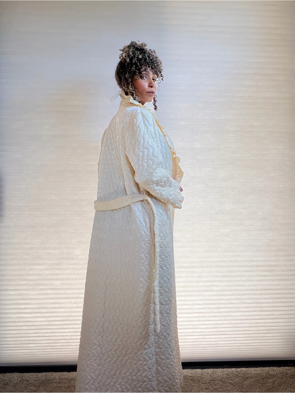 Vintage Ariel Ivory Quilted Opera Robe | Full-Length Ruffle Dressing Gown - Picture 5 of 10